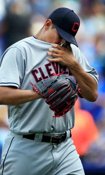 Hammel solid as Royals hammer Carrasco, Indians 12-5 (Jun 03, 2017)